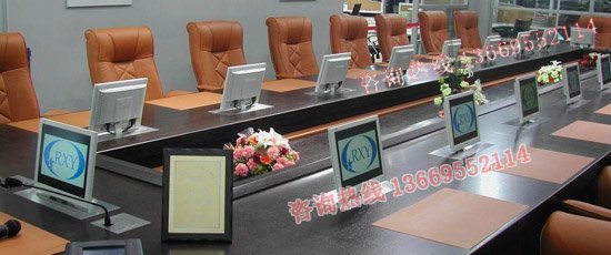 会议室VGA分配器与液晶屏升降器结合效果