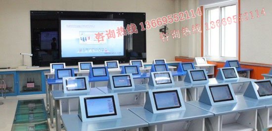 教室VGA切换器使用案例